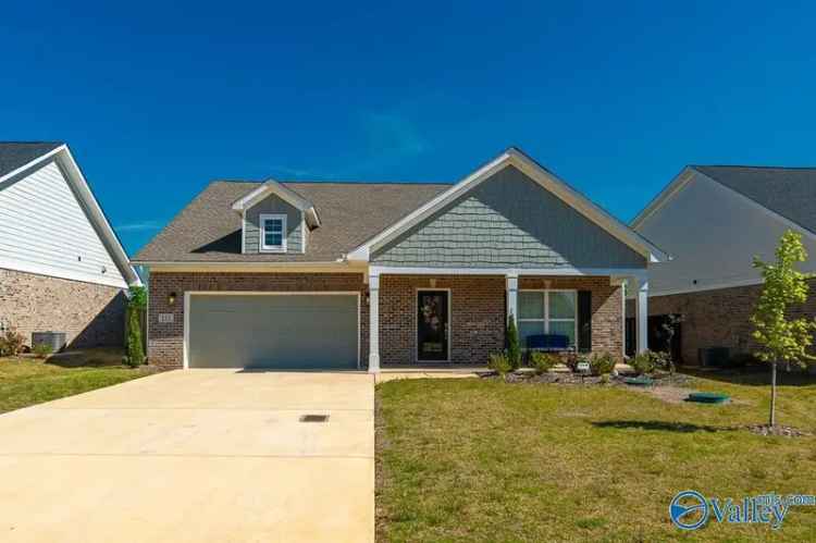 Single-family house For Sale in Harvest, Alabama