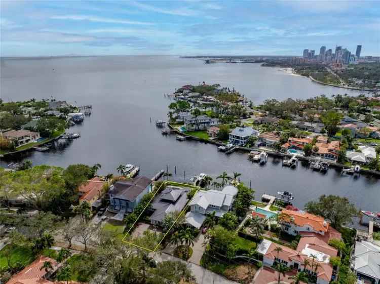 Single-family house For Sale in 1331, Brightwaters Boulevard Northeast, Saint Petersburg, Florida