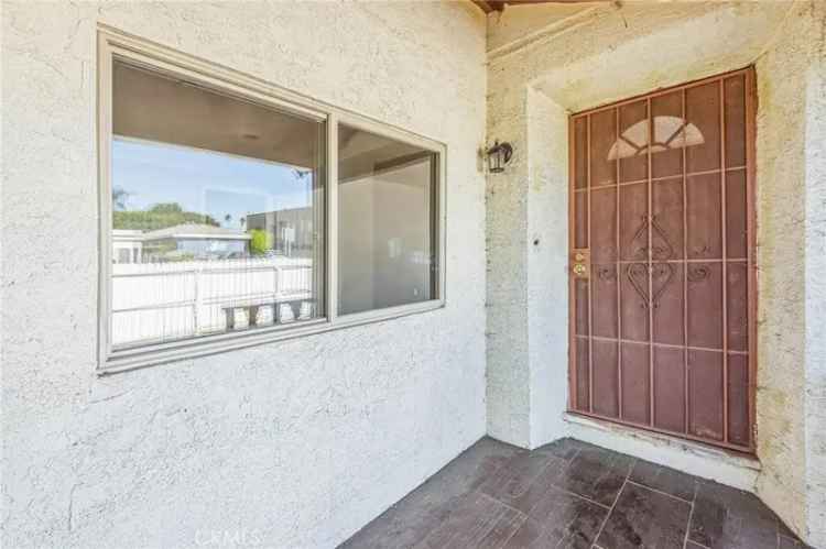 Single-family house For Sale in Los Angeles, California