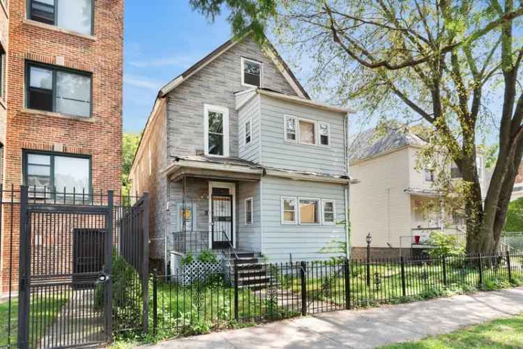 Multi-family house For Sale in 7511, South Stewart Avenue, Chicago, Illinois