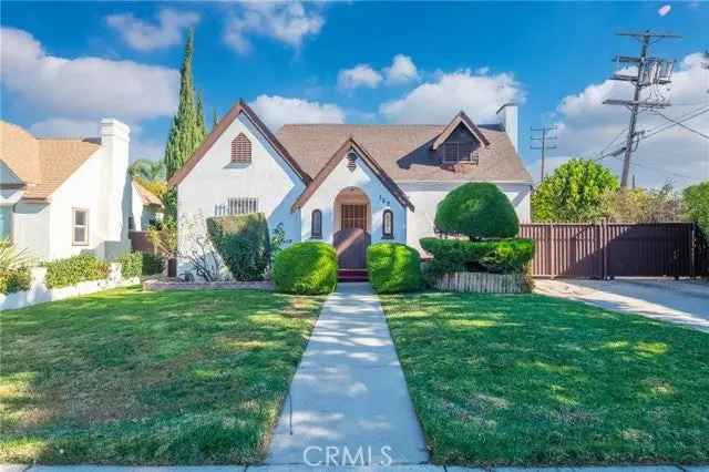 Single-family house For Sale in 162, South Edinburgh Avenue, Los Angeles, California