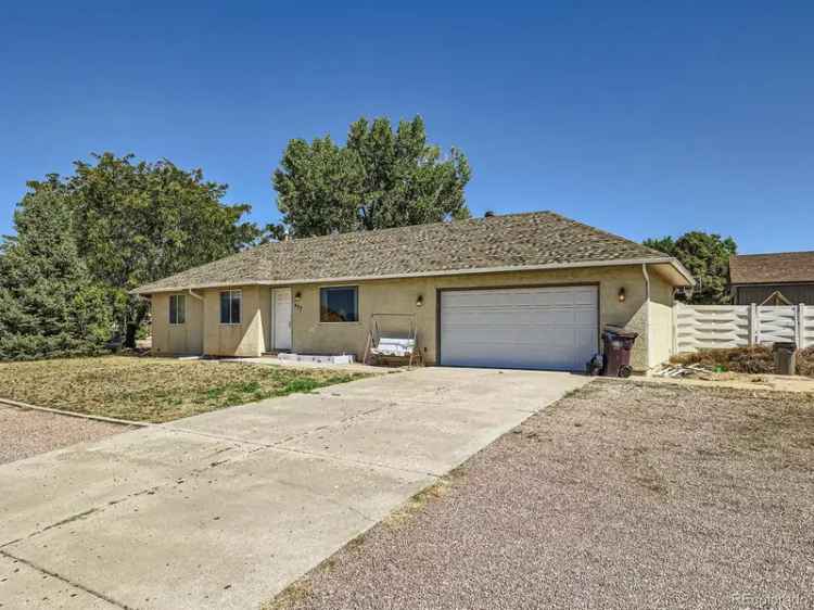 Single-family house For Sale in 423, West Spaulding Avenue South, Pueblo West, Colorado