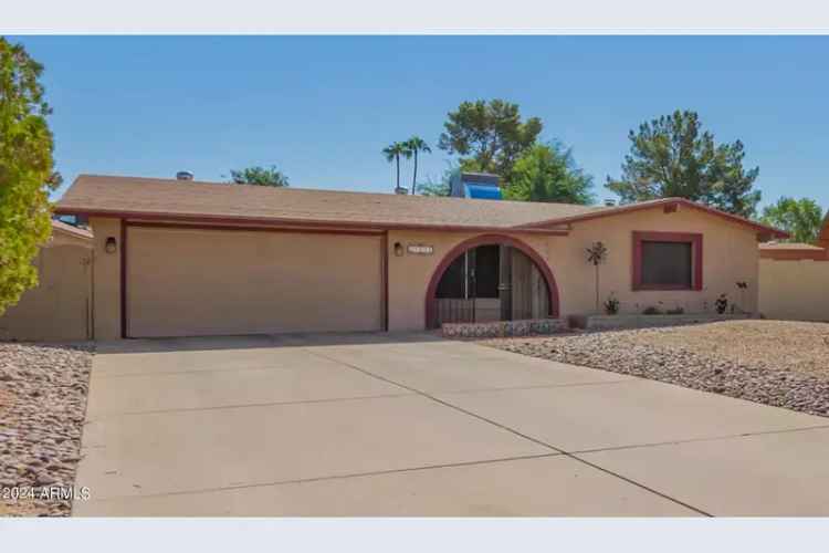 Single-family house For Sale in 4415, West Keating Circle, Glendale, Arizona