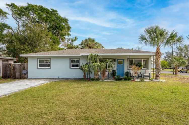 Single-family house For Sale in Saint Petersburg, Florida