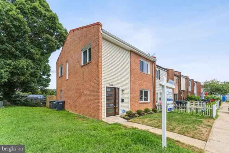 House For Sale in 1214, Barnaby Terrace Southeast, Washington, District of Columbia