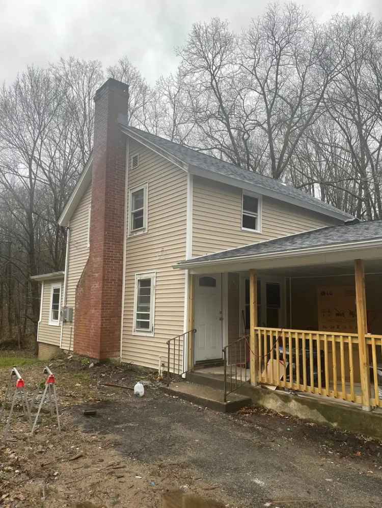 Single-family house For Sale in 971, New Litchfield Street, Torrington, Connecticut