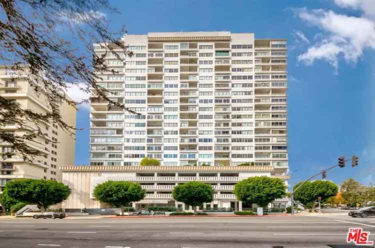 Condo For Sale in 10501, Wilshire Boulevard, Los Angeles, California