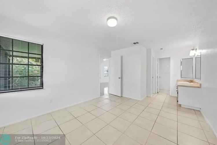 Condo For Sale in 390, Southwest Colesbury Avenue, Port Saint Lucie, Florida