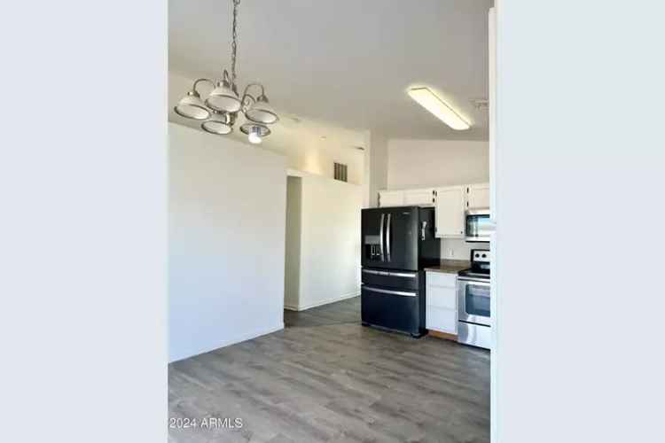 Single-family house For Sale in Arizona City, Arizona