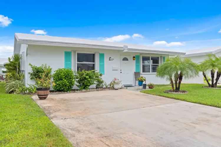 Single-family house For Sale in Boynton Beach, Florida