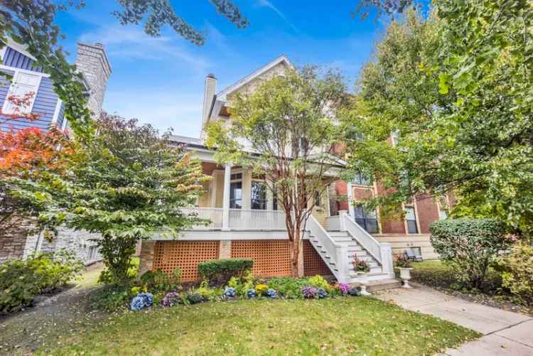 Single-family house For Sale in 4150, North Hermitage Avenue, Chicago, Illinois