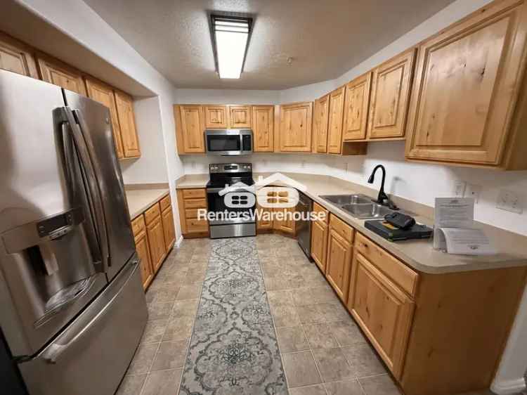 3 Bed 3 Bath Apartment for Rent - Washer Dryer Included