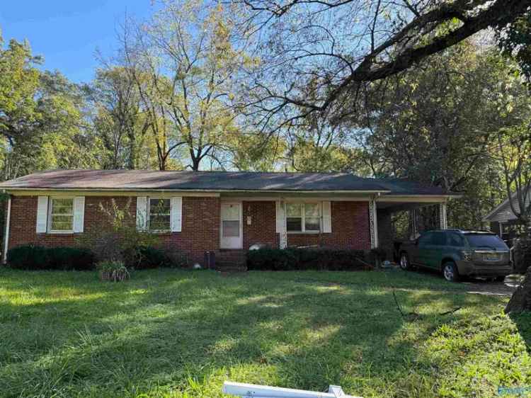 Single-family house For Sale in Decatur, Alabama