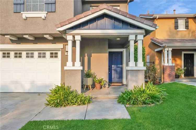 Single-family house For Sale in 411, North Blue Jay Drive, Brea, California