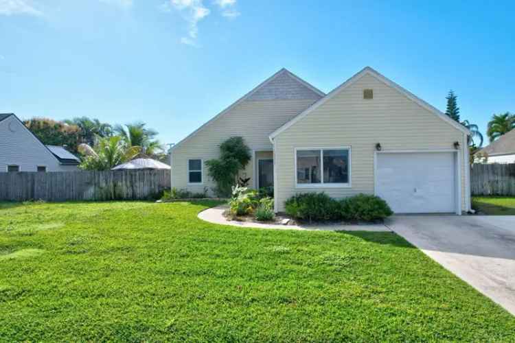 Single-family house For Sale in 87, Cedar Lane, Boynton Beach, Florida