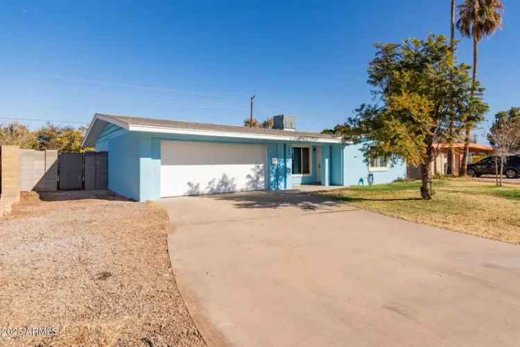 Single-family house For Sale in 1054, East 2nd Place, Mesa, Arizona