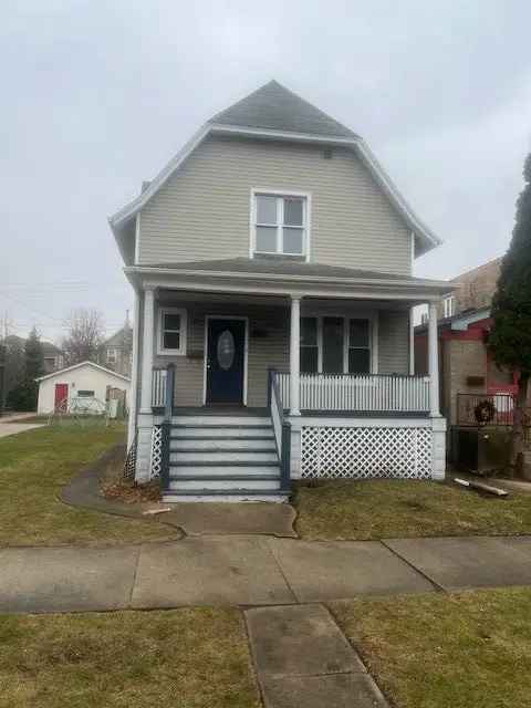 Single-family house For Sale in 4047, North Kilbourn Avenue, Chicago, Illinois