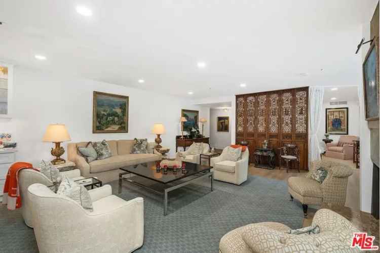 Condo For Sale in 10375, Wilshire Boulevard, Los Angeles, California