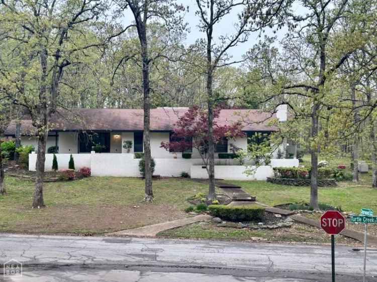 Single-family house For Sale in 2905, Turtle Creek Cove, Jonesboro, Arkansas