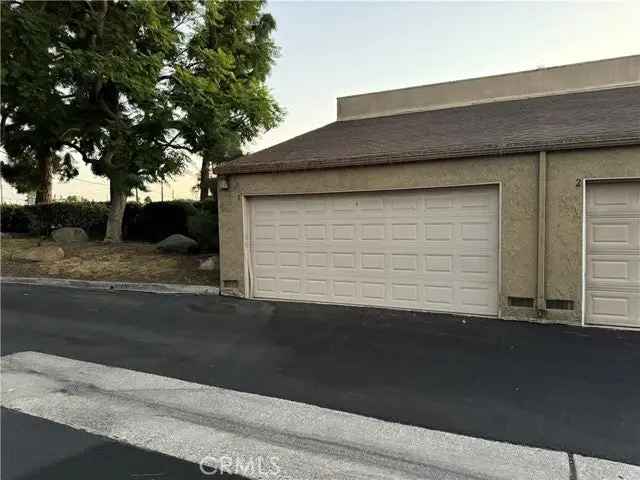 Single-family house For Sale in Cypress, California