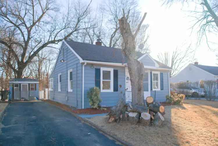 Single-family house For Sale in 45, Canterbury Street, East Hartford, Connecticut