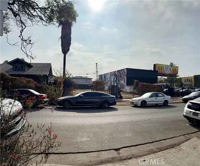 Land For Sale in 6132, Romaine Street, Los Angeles, California