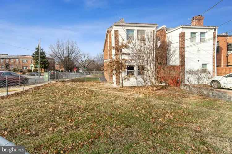 Multi-family house For Sale in 4801, 3rd Street Northwest, Washington, District of Columbia