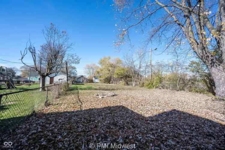 Single-family house For Sale in 836, South Tremont Street, Indianapolis, Indiana