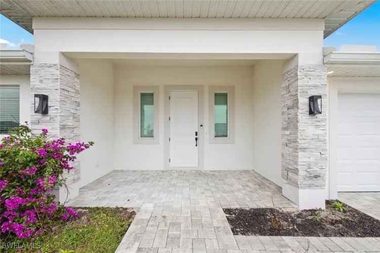 Single-family house For Sale in 3015, Northwest 42nd Avenue, Cape Coral, Florida