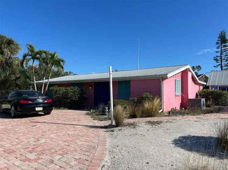 Single-family house For Sale in 620, Fox Street, Longboat Key, Florida