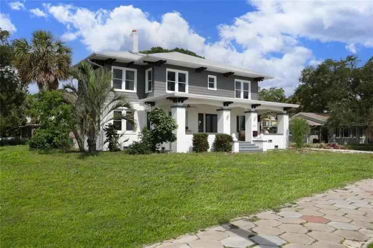 Single-family house For Sale in 2041, Beach Drive Southeast, Saint Petersburg, Florida