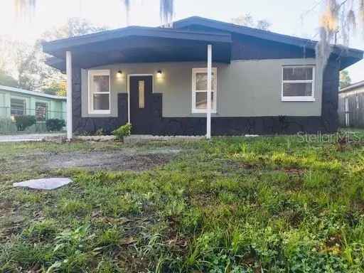 Single-family house For Sale in 3411, East Lambright Street, Tampa, Florida