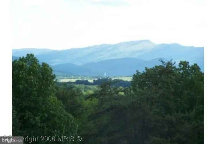 Hilltop Lots with 360 Degree Views in West Virginia