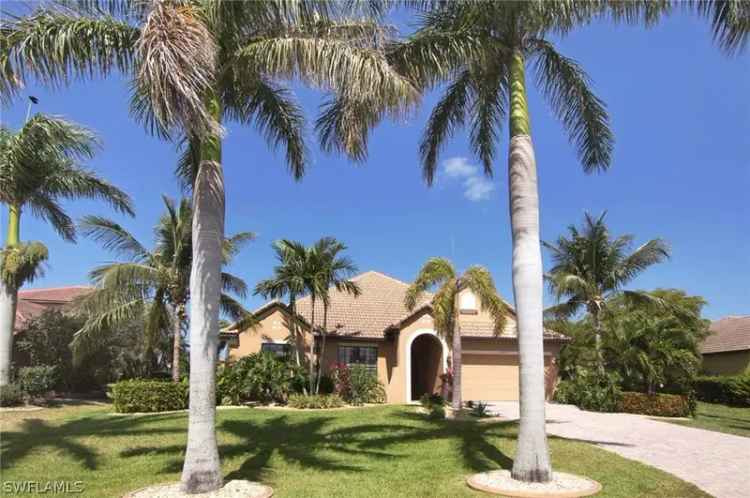 Single-family house For Sale in 5208, Southwest 22nd Avenue, Cape Coral, Florida