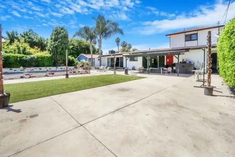 Single-family house For Sale in Long Beach, California