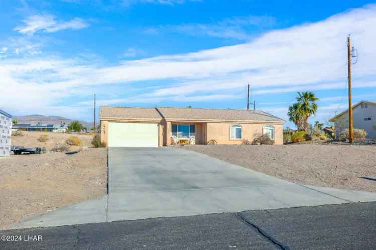 Single-family house For Sale in 1140, Mohican Drive, Lake Havasu City, Arizona