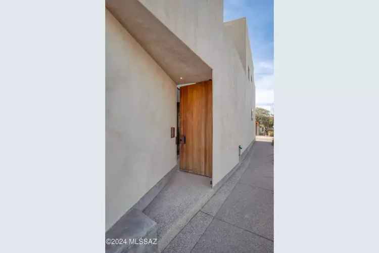 Single-family house For Sale in 204, South Avenida del Sembrador, Tucson, Arizona