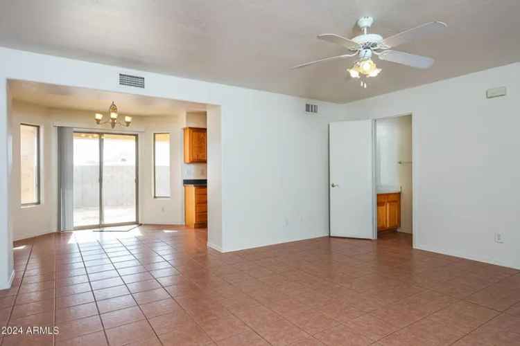 Multi-family house For Sale in Arizona City, Arizona