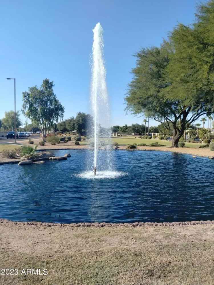 Single-family house For Sale in 14993, West Heritage Oak Way, Surprise, Arizona