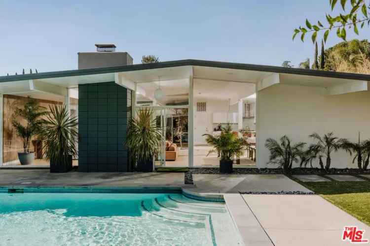 Single-family house For Sale in 12610, Jimeno Avenue, Los Angeles, California