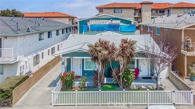 Multi-family house For Sale in Pacifica, California