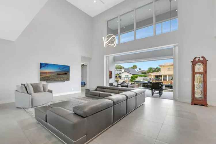 Single-family house For Sale in 807, Dover Street, Boca Raton, Florida