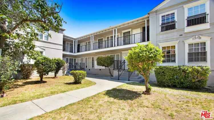 Multi-family house For Sale in 372, Columbia Avenue, Los Angeles, California