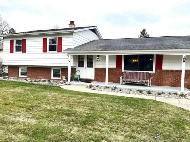 Single-family house For Sale in 1510, Tremont Drive, Mishawaka, Indiana