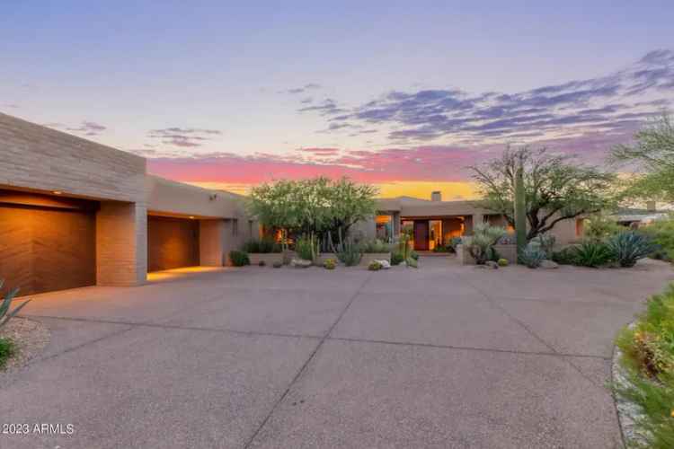 Single-family house For Sale in 11036, East Graythorn Drive, Scottsdale, Arizona