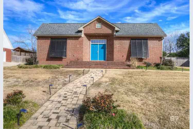 Single-family house For Sale in 19120, Fairfield Drive, Fairhope, Alabama