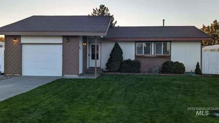 Single-family house For Sale in 708, Locust Street, Kimberly, Idaho