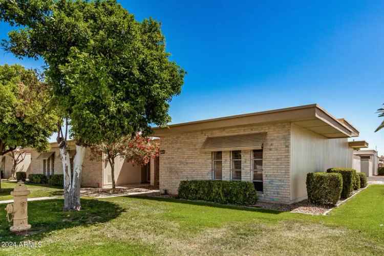 House For Sale in 11095, West Coggins Drive, Sun City, Arizona