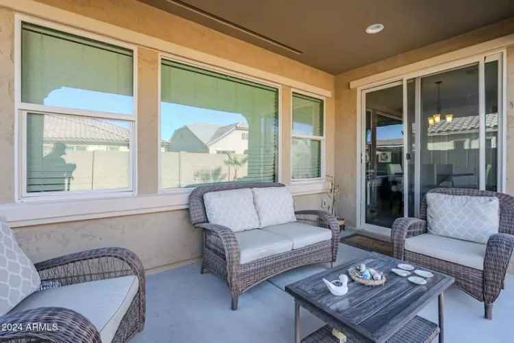 Single-family house For Sale in 19772, West Grant Street, Buckeye, Arizona