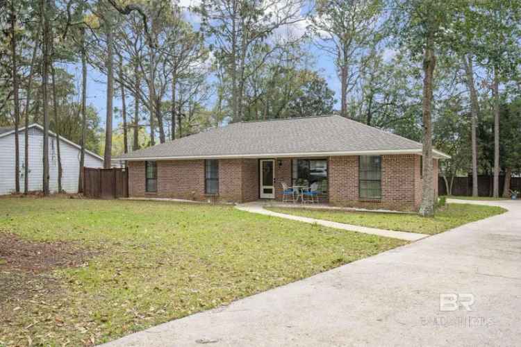 Single-family house For Sale in 110, Leigh Circle, Daphne, Alabama